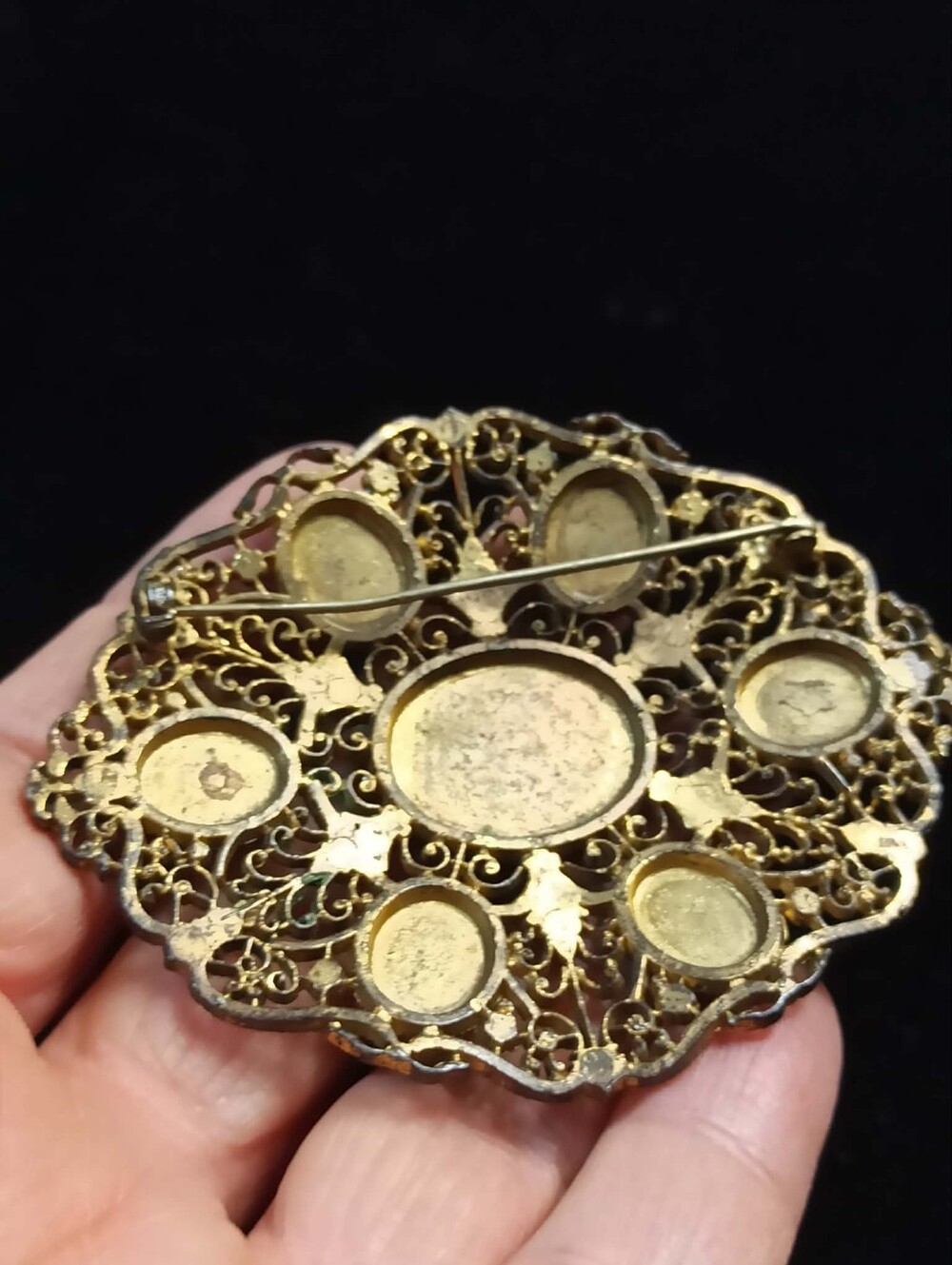 Vintage 1960s Filigree Black Onyx Cabochon Brooch Pendant Victorian Revival - Picture 3 of 12